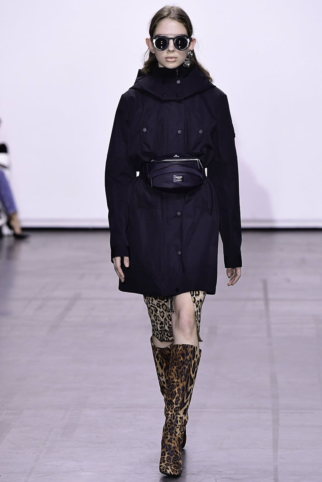 Fashion Week Paris Fall/Winter 2019 look 17 from the Masha Ma collection 女装
