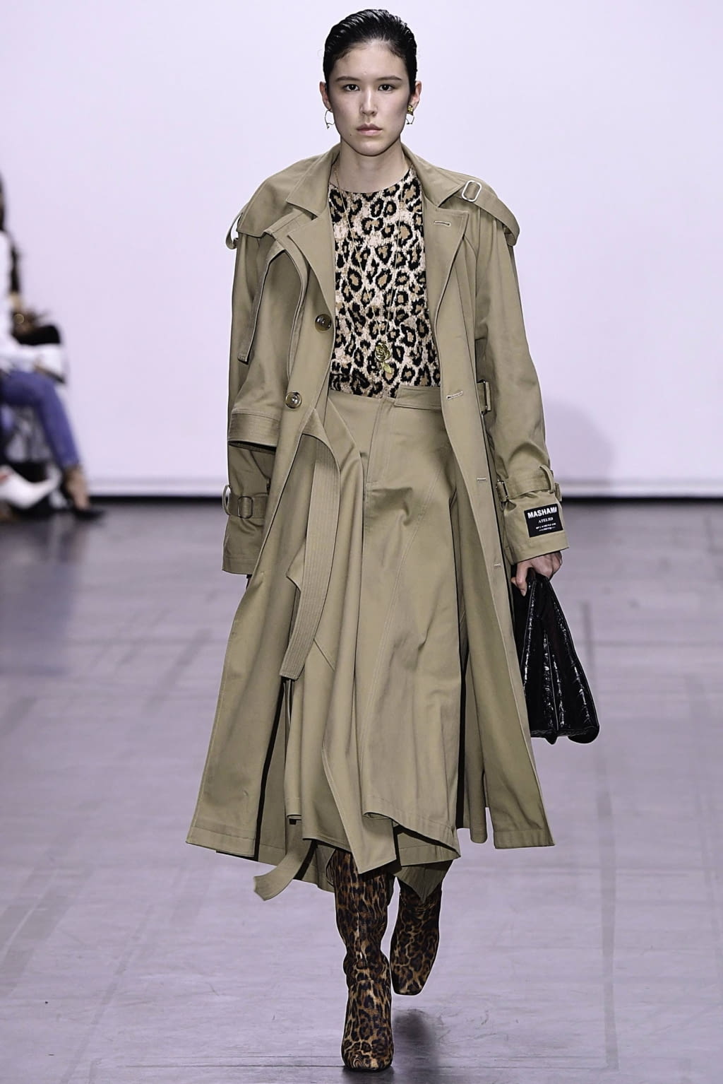 Fashion Week Paris Fall/Winter 2019 look 18 from the Masha Ma collection 女装