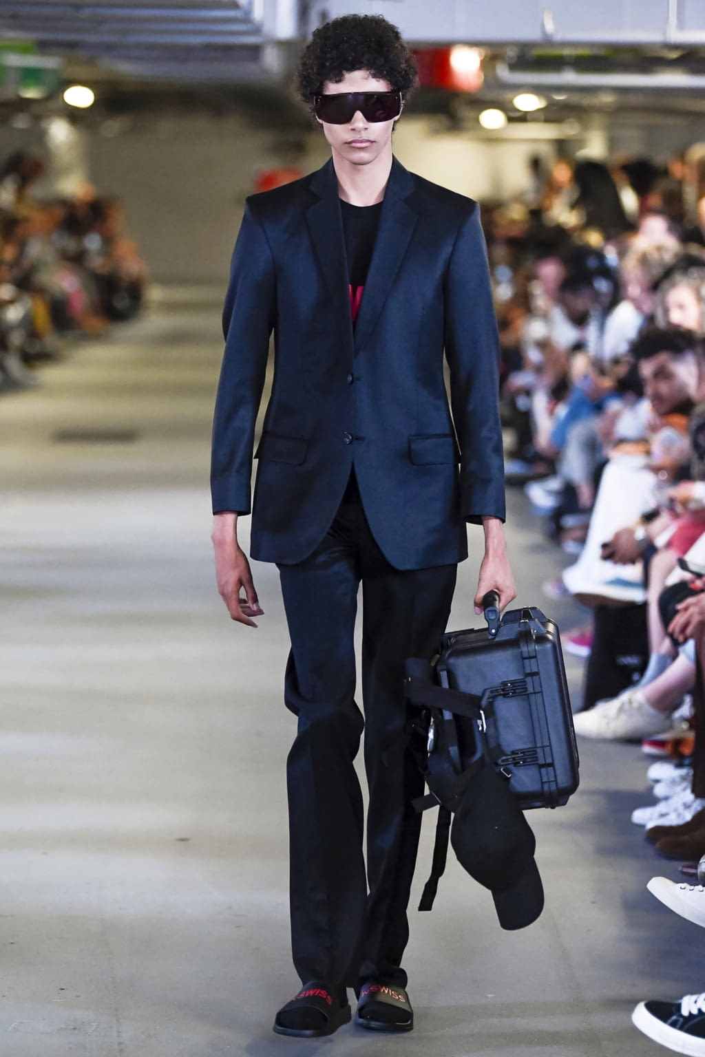 Fashion Week London Spring/Summer 2019 look 1 from the Matthew Miller collection menswear