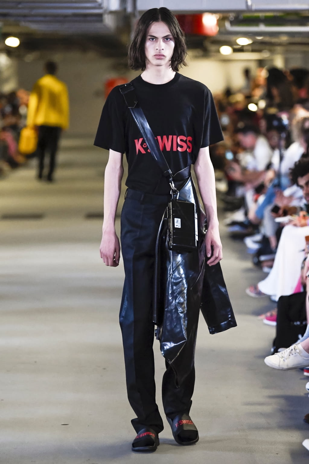 Fashion Week London Spring/Summer 2019 look 4 from the Matthew Miller collection menswear