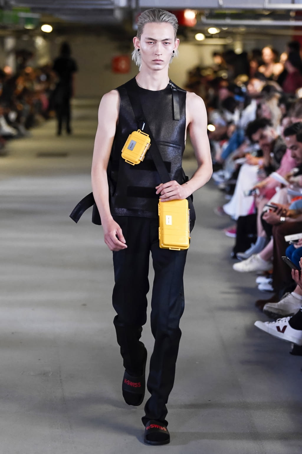 Fashion Week London Spring/Summer 2019 look 5 from the Matthew Miller collection menswear