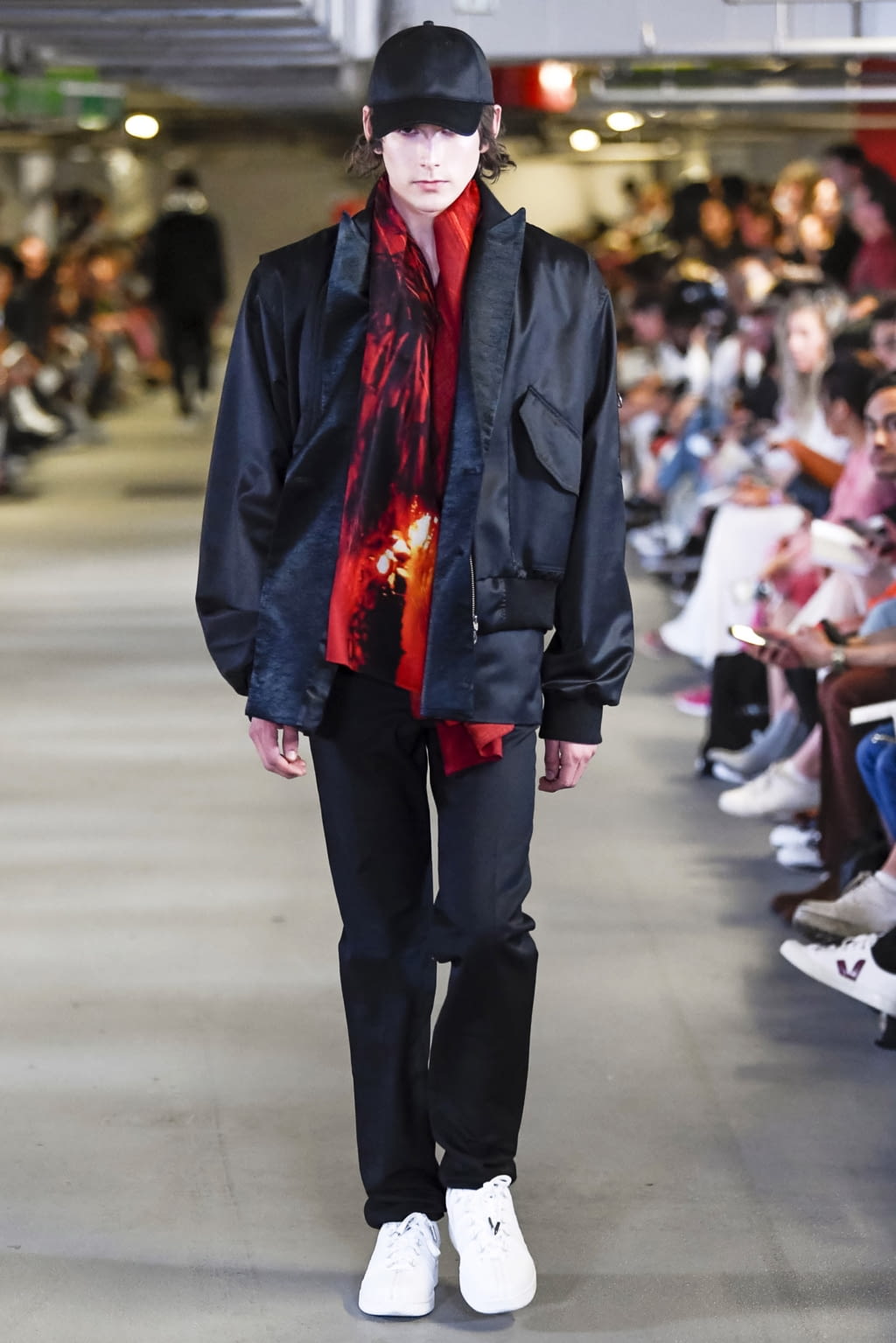 Fashion Week London Spring/Summer 2019 look 10 from the Matthew Miller collection menswear
