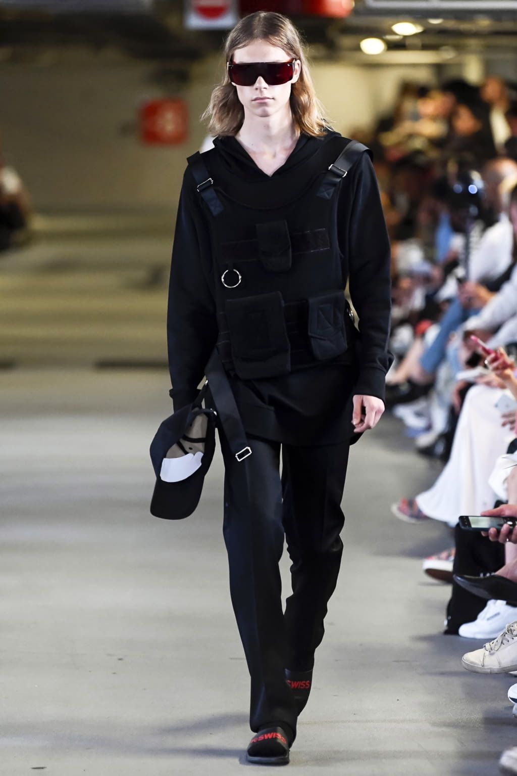 Fashion Week London Spring/Summer 2019 look 19 from the Matthew Miller collection 男装
