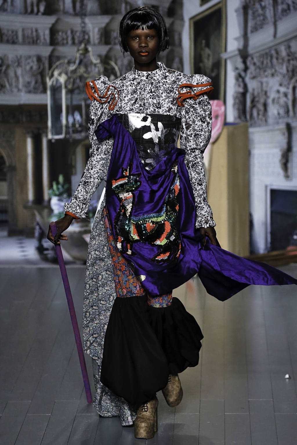 Fashion Week London Fall/Winter 2019 look 1 from the Matty Bovan collection 女装