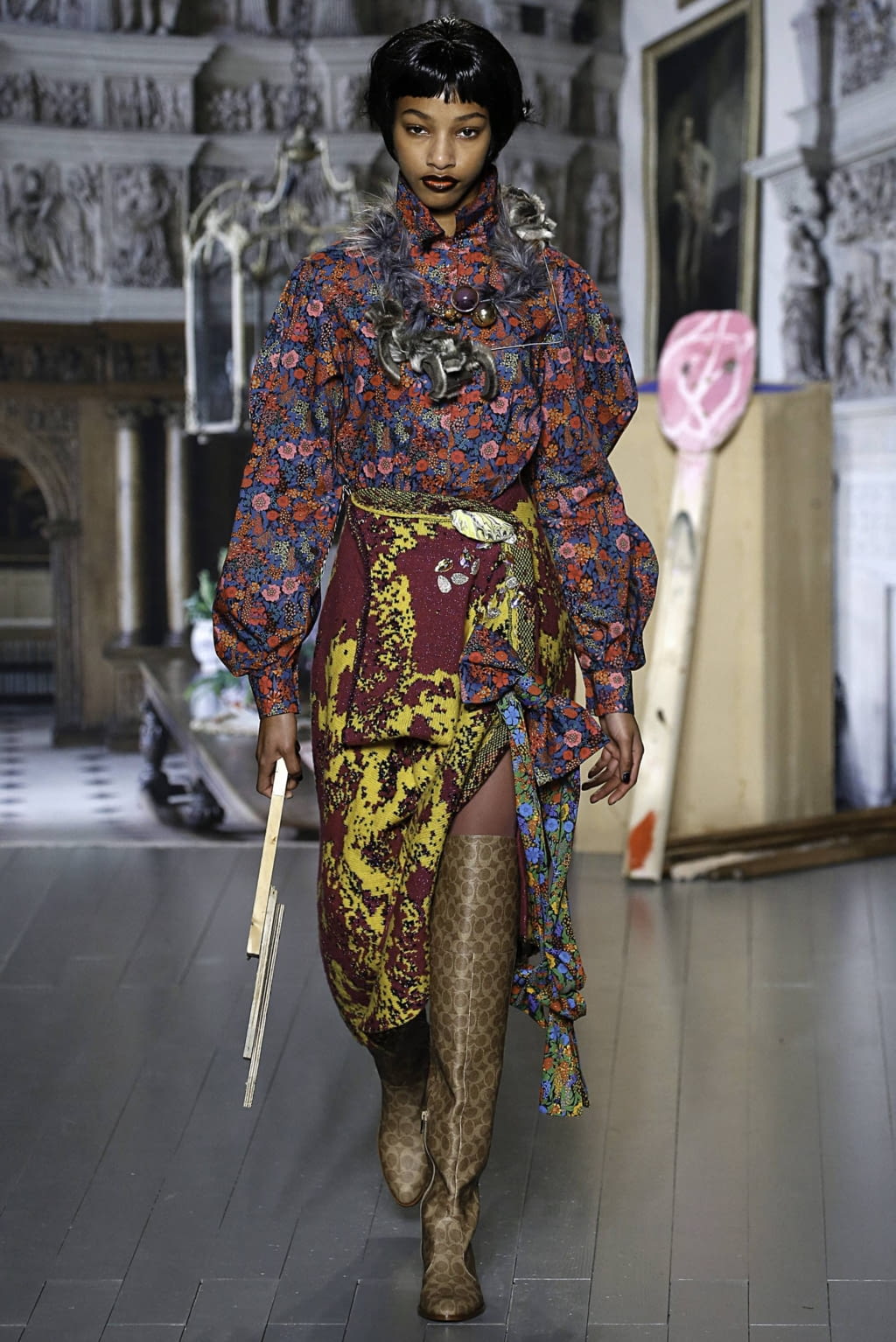 Fashion Week London Fall/Winter 2019 look 13 from the Matty Bovan collection 女装