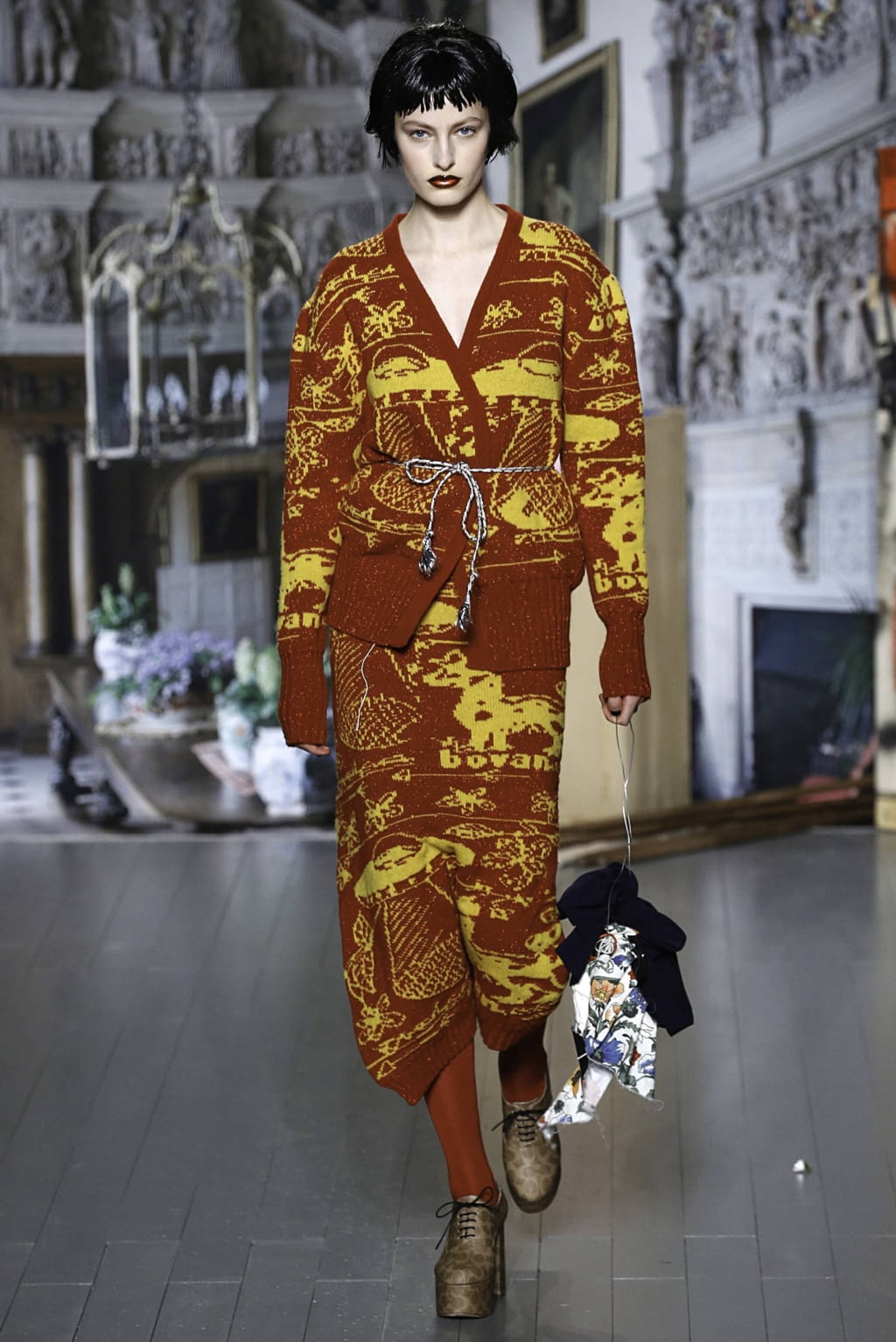 Fashion Week London Fall/Winter 2019 look 17 from the Matty Bovan collection 女装