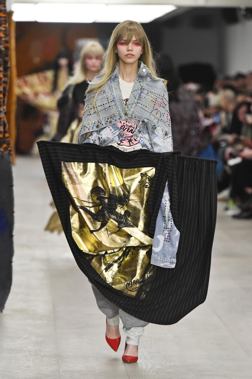 Fashion Week London Fall/Winter 2020 look 18 de la collection Matty Bovan womenswear