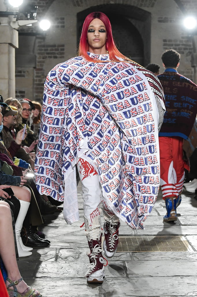 Fashion Week London Fall/Winter 2022 look 28 from the Matty Bovan collection womenswear