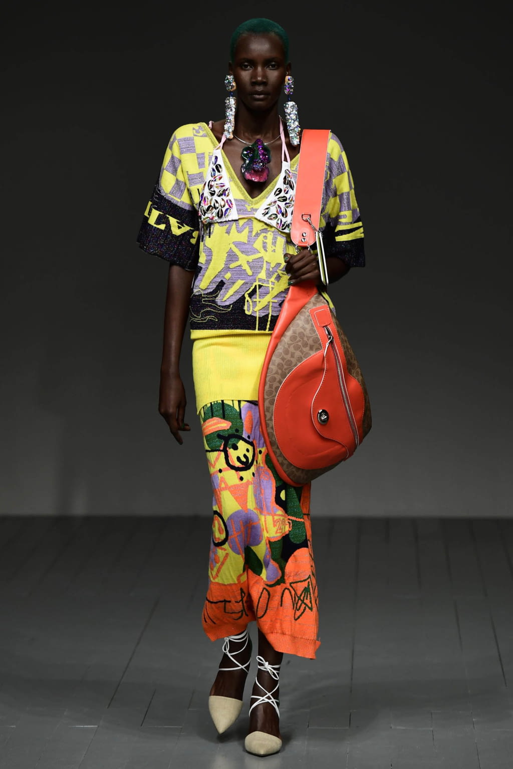 Fashion Week London Spring/Summer 2019 look 22 from the Matty Bovan collection womenswear