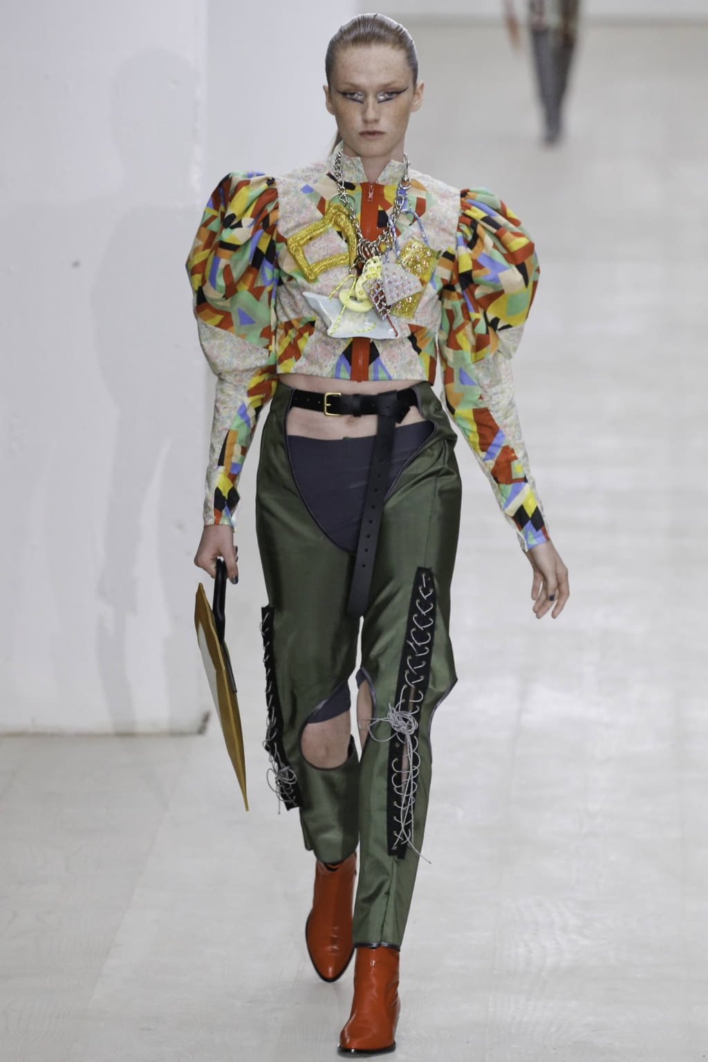 Fashion Week London Spring/Summer 2020 look 8 de la collection Matty Bovan womenswear