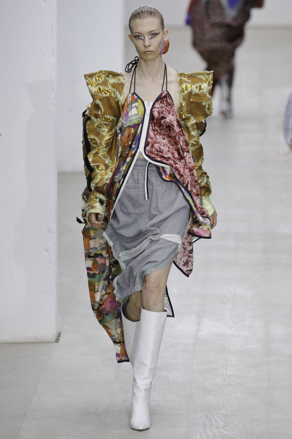 Fashion Week London Spring/Summer 2020 look 12 de la collection Matty Bovan womenswear