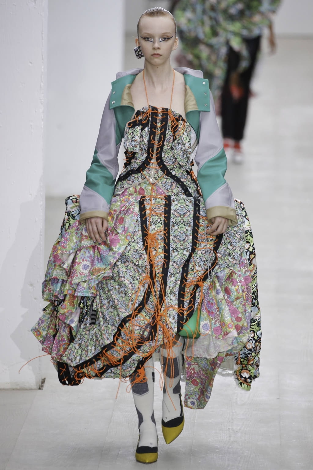 Fashion Week London Spring/Summer 2020 look 16 from the Matty Bovan collection 女装