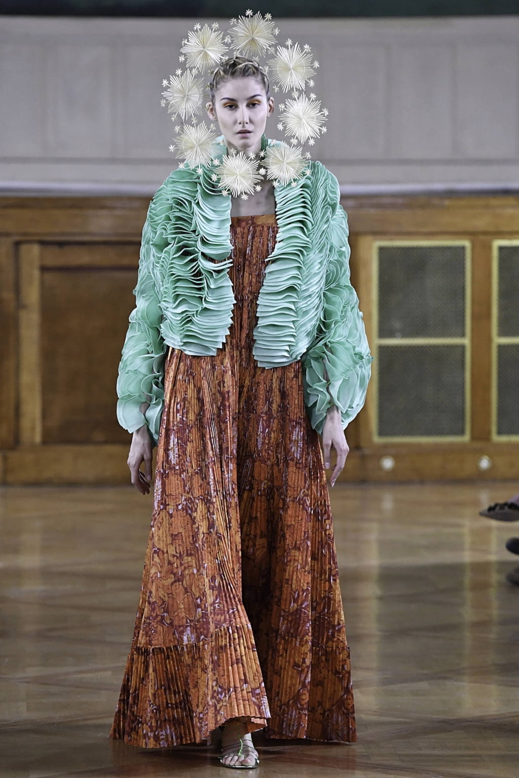 Fashion Week Paris Fall/Winter 2019 look 19 de la collection Maurizio Galante couture