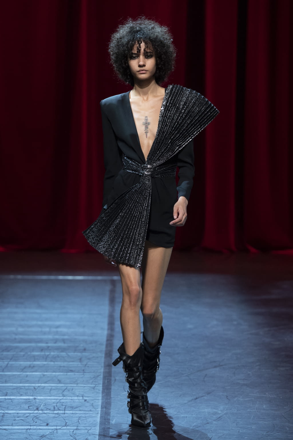 Fashion Week Paris Spring/Summer 2019 look 19 de la collection Redemption womenswear