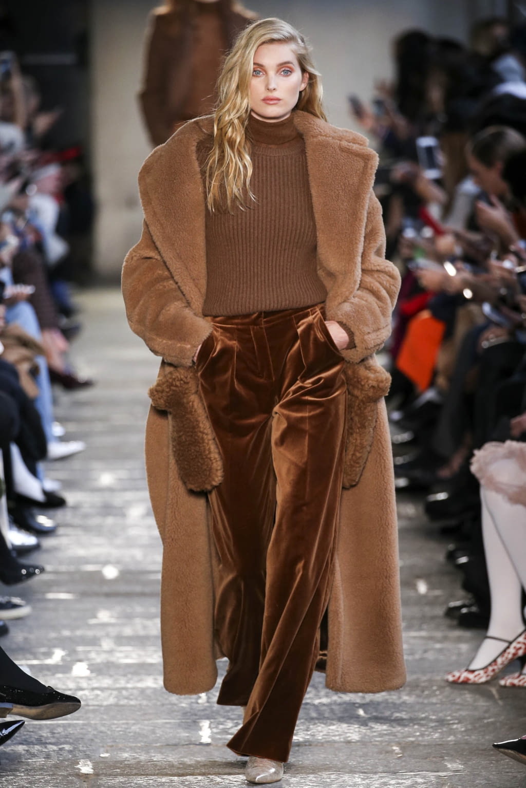 Fashion Week Milan Fall/Winter 2017 look 11 from the Max Mara collection 女装