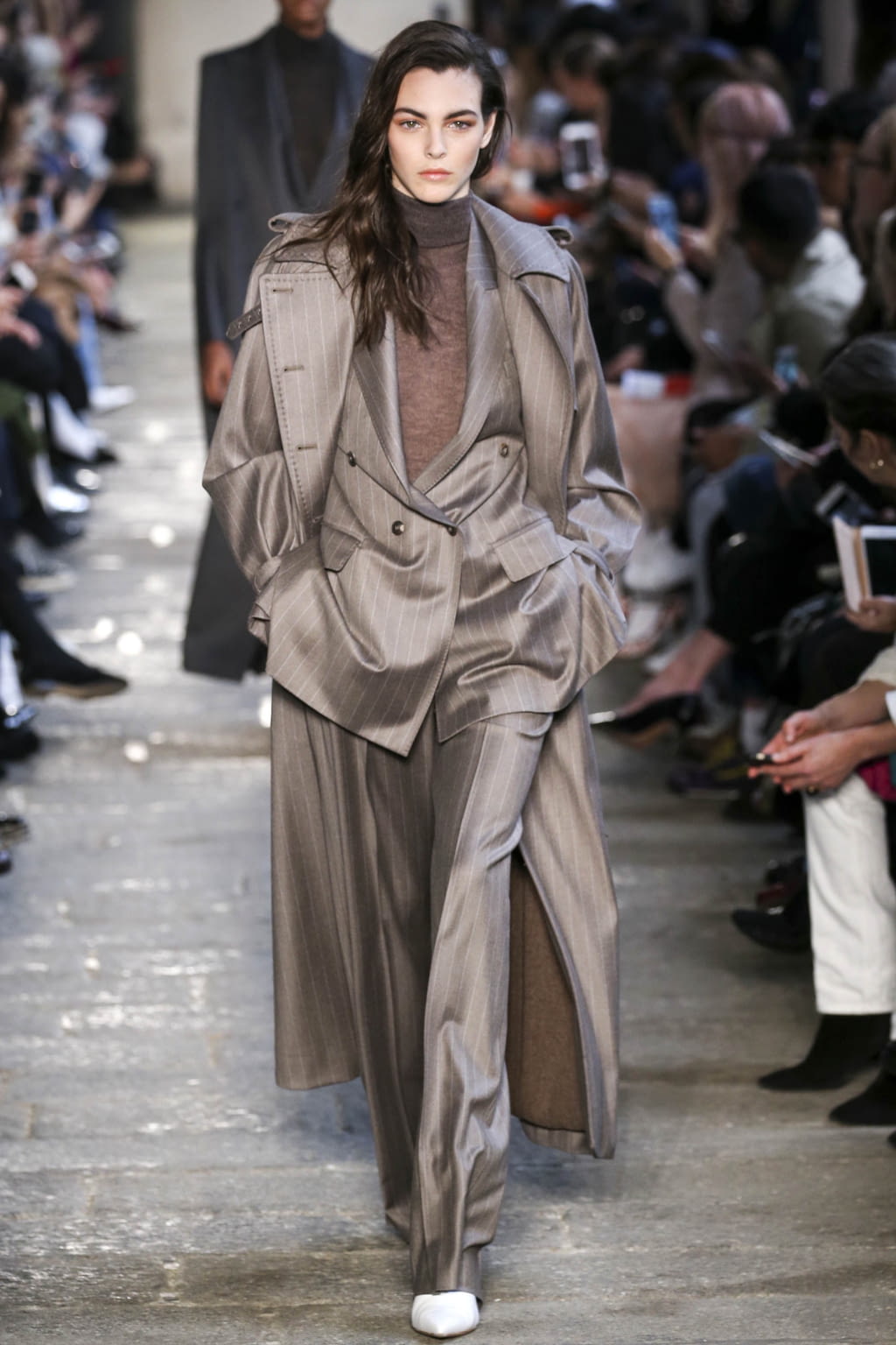 Fashion Week Milan Fall/Winter 2017 look 14 from the Max Mara collection 女装