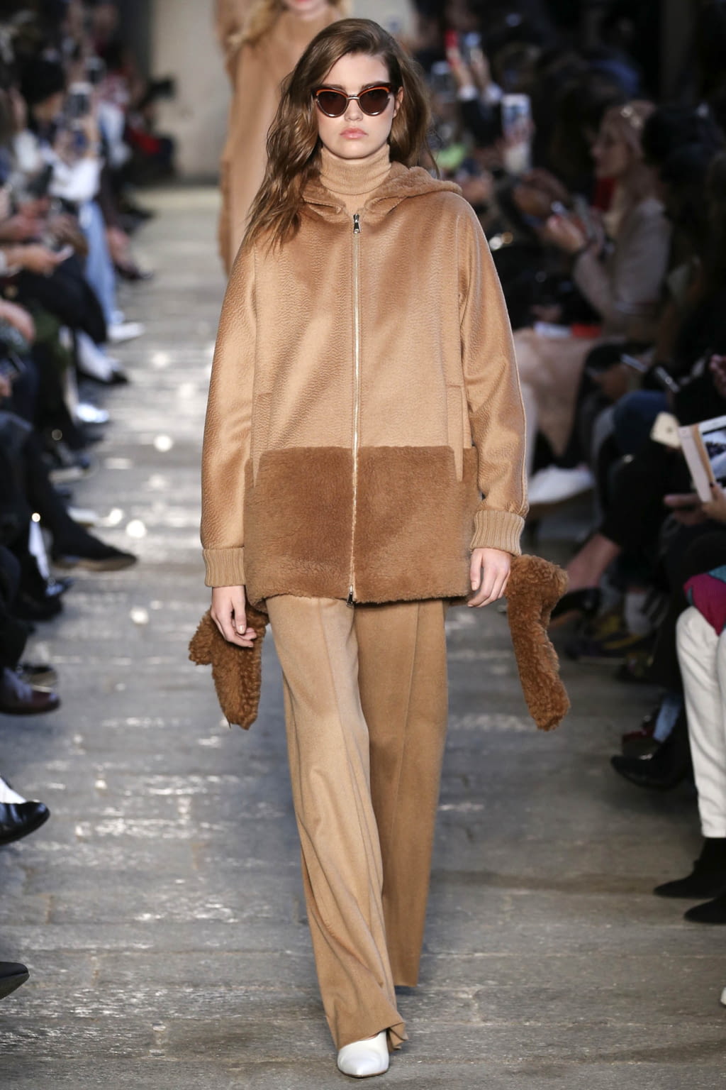 Fashion Week Milan Fall/Winter 2017 look 28 from the Max Mara collection 女装