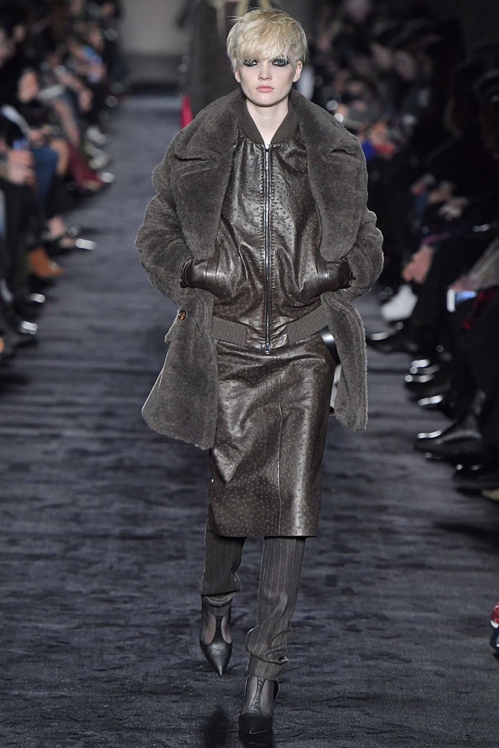 Fashion Week Milan Fall/Winter 2018 look 13 from the Max Mara collection 女装
