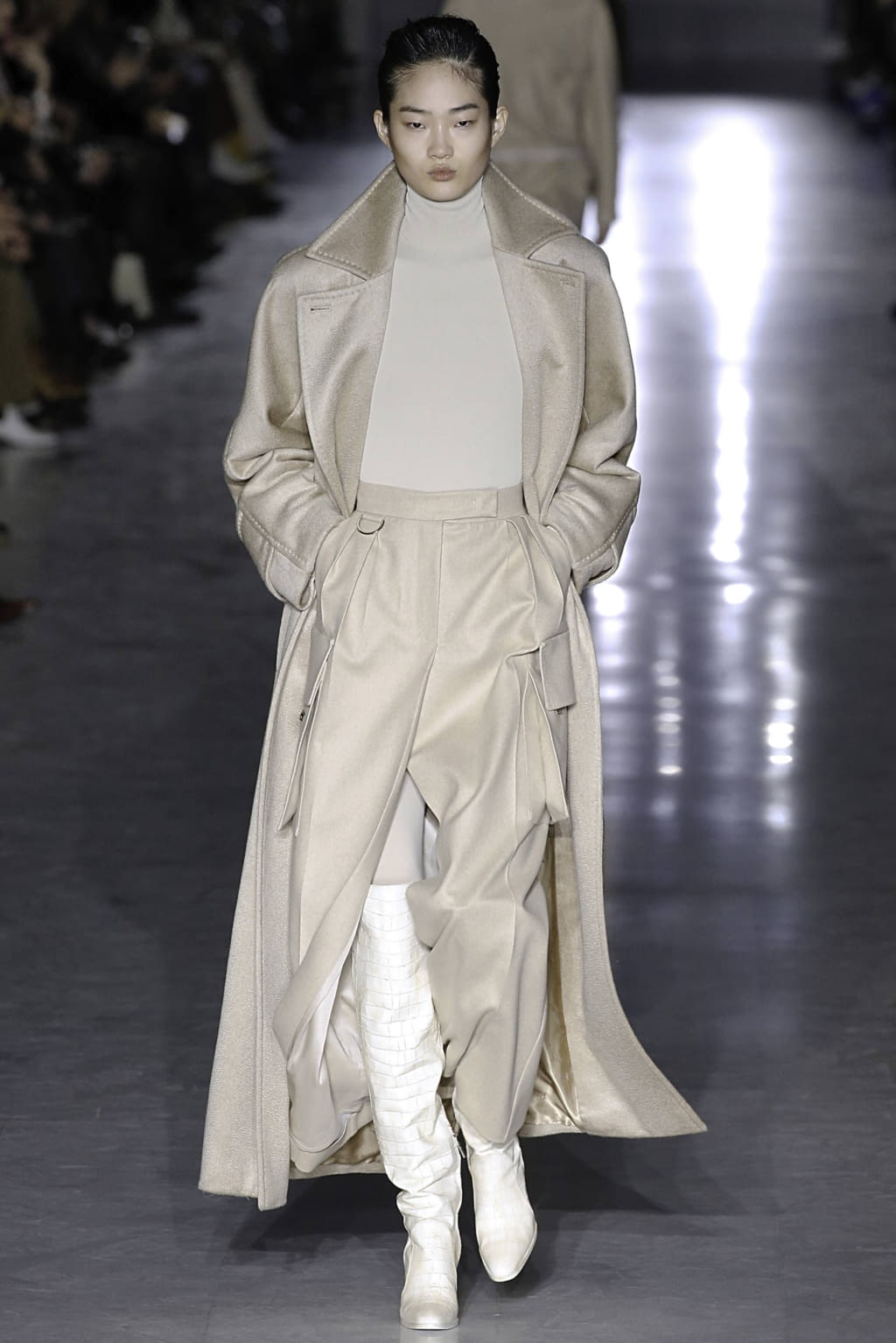 Fashion Week Milan Fall/Winter 2019 look 6 from the Max Mara collection 女装
