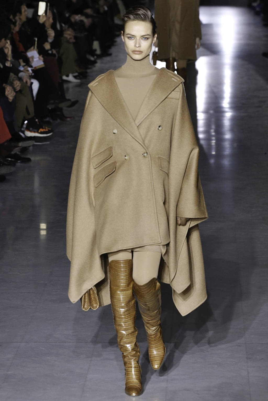 Fashion Week Milan Fall/Winter 2019 look 11 from the Max Mara collection 女装