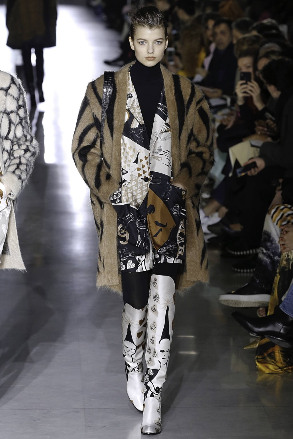 Fashion Week Milan Fall/Winter 2019 look 22 from the Max Mara collection 女装