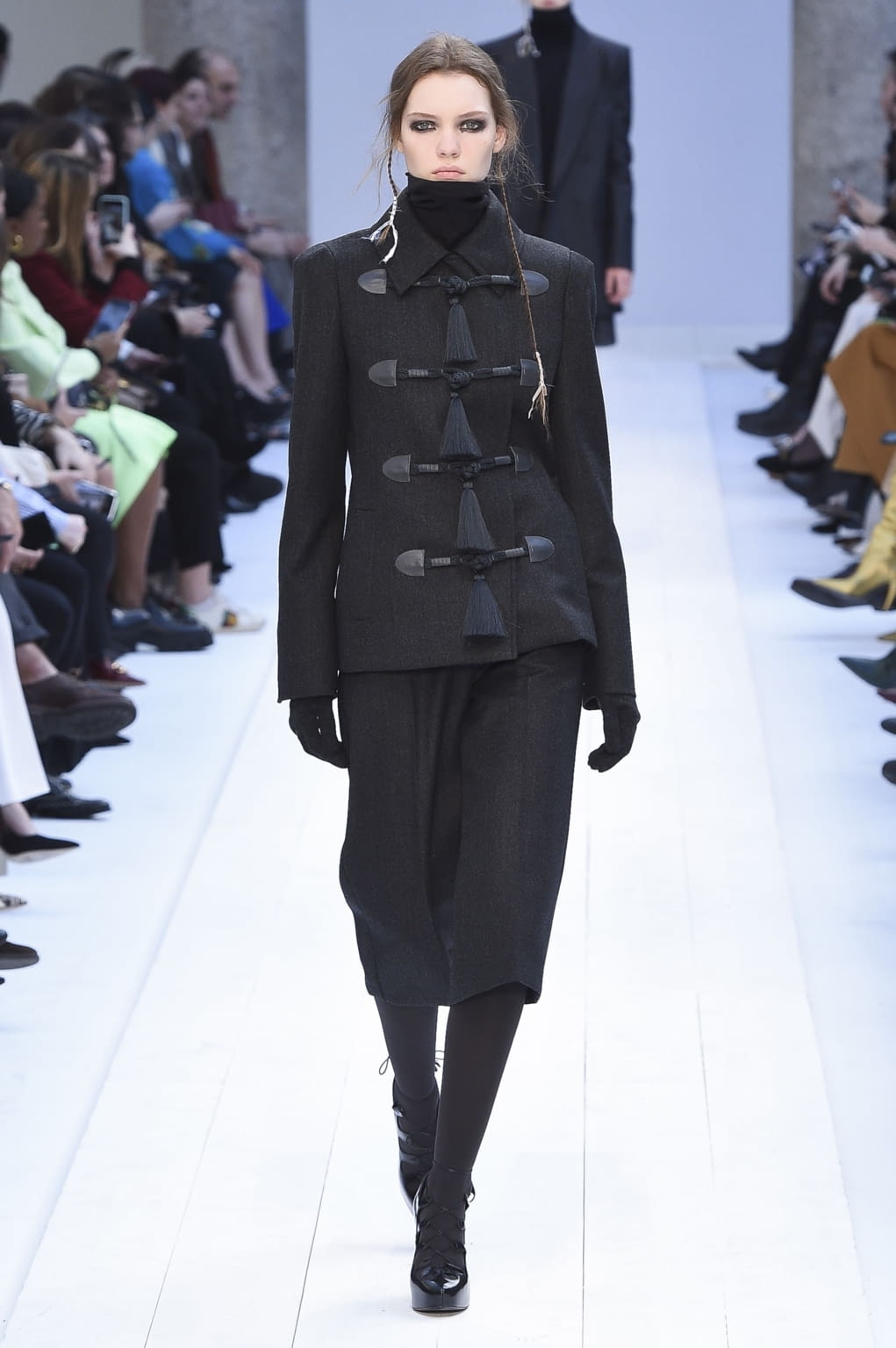 Fashion Week Milan Fall/Winter 2020 look 17 from the Max Mara collection 女装