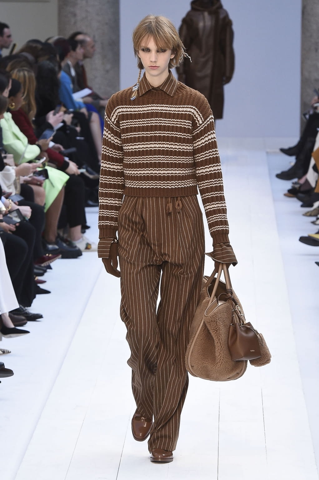 Fashion Week Milan Fall/Winter 2020 look 29 from the Max Mara collection 女装