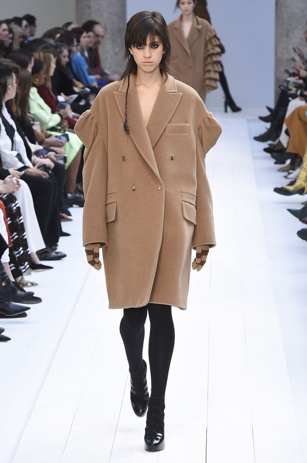 Fashion Week Milan Fall/Winter 2020 look 35 from the Max Mara collection 女装