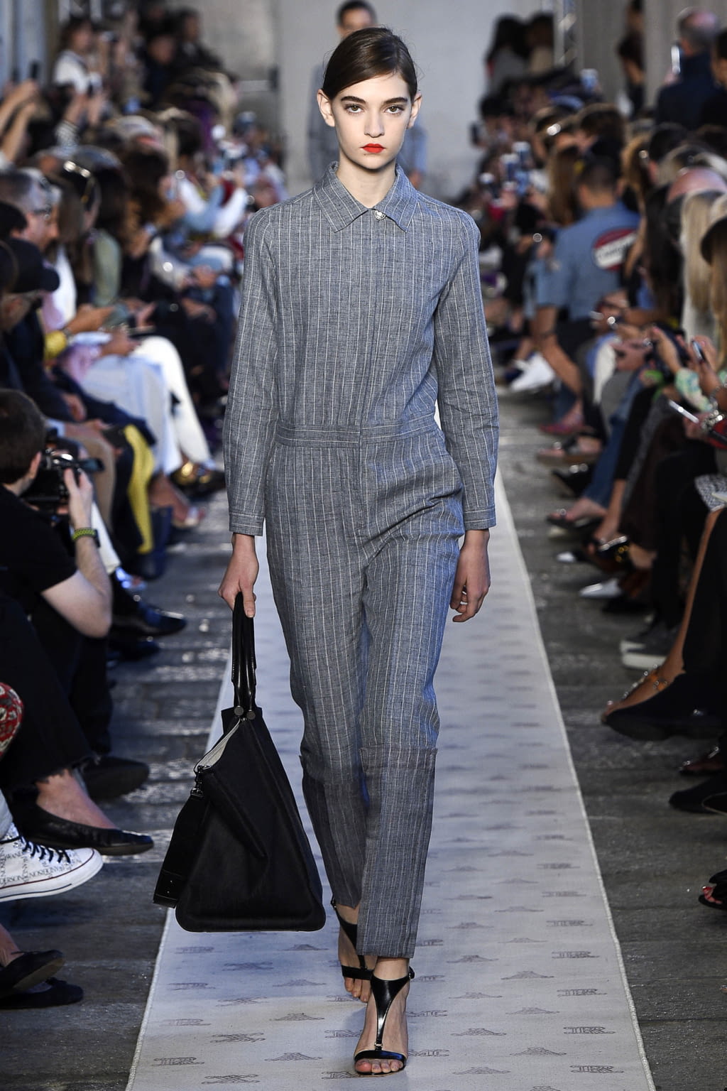 Fashion Week Milan Spring/Summer 2018 look 37 from the Max Mara collection womenswear