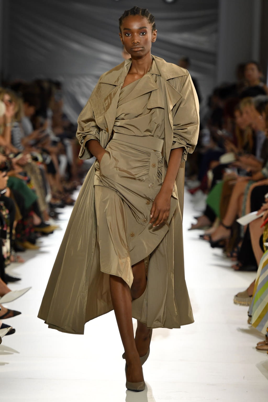 Fashion Week Milan Spring/Summer 2019 look 5 from the Max Mara collection womenswear