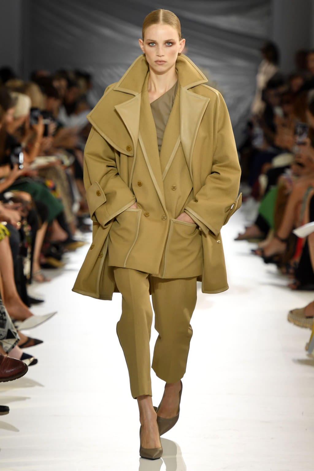 Fashion Week Milan Spring/Summer 2019 look 9 from the Max Mara collection womenswear