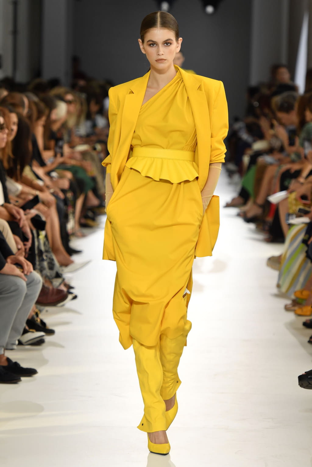 Fashion Week Milan Spring/Summer 2019 look 14 from the Max Mara collection womenswear