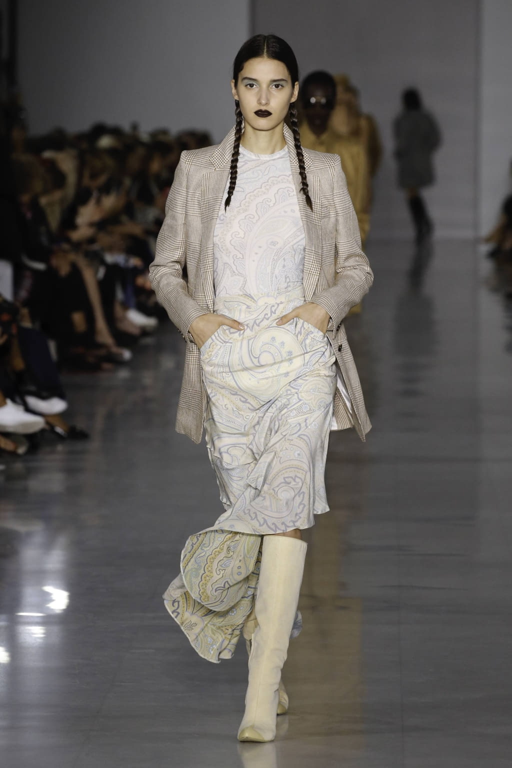 Fashion Week Milan Spring/Summer 2020 look 17 from the Max Mara collection 女装