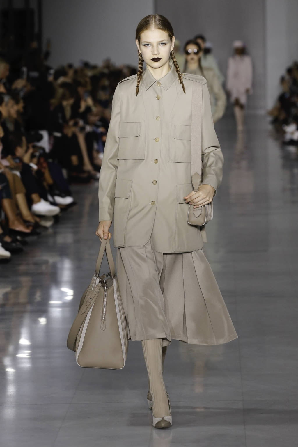 Fashion Week Milan Spring/Summer 2020 look 42 from the Max Mara collection 女装