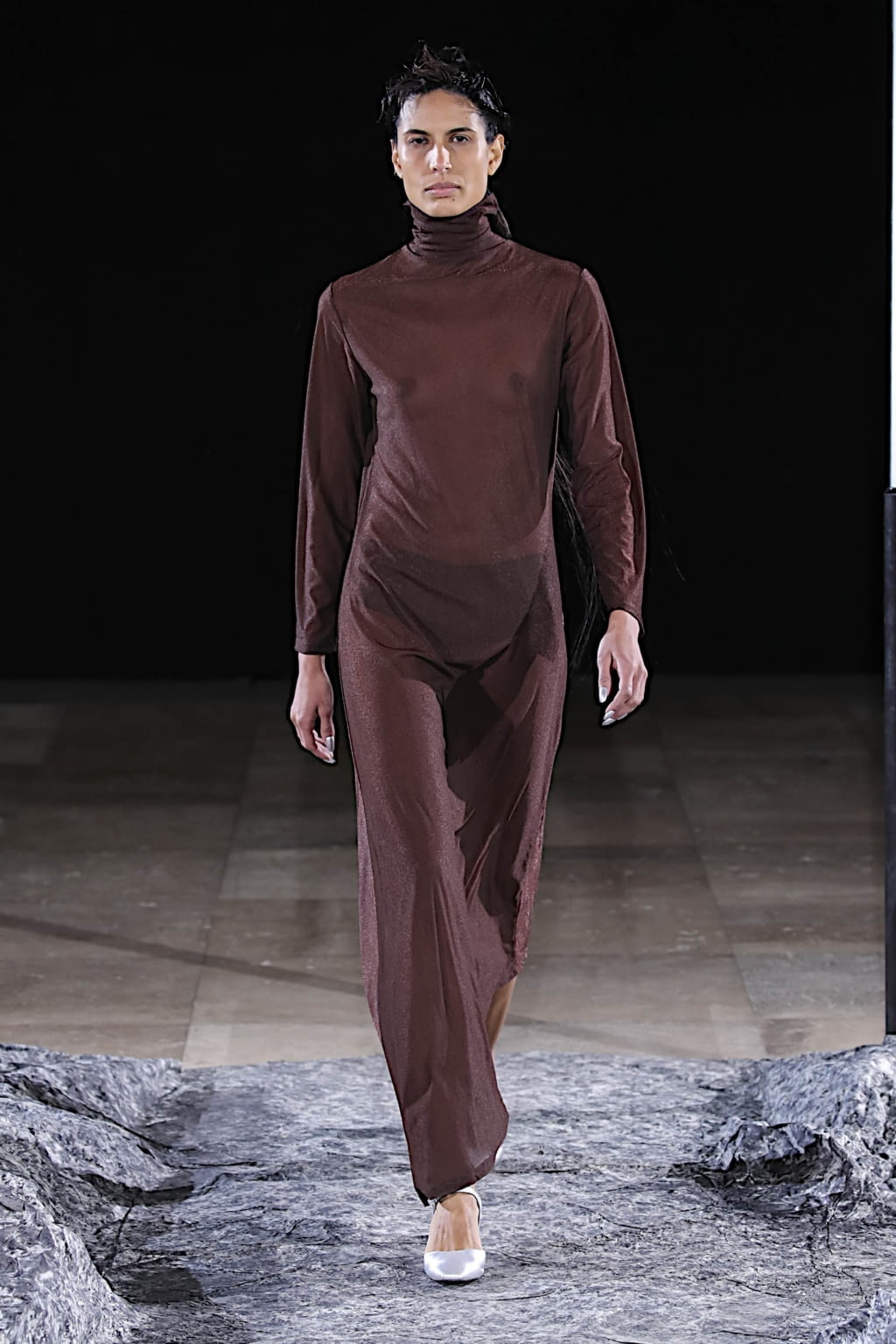 Fashion Week Paris Fall/Winter 2020 look 14 from the Mazarine collection womenswear