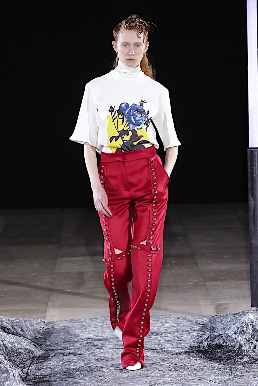 Fashion Week Paris Fall/Winter 2020 look 17 from the Mazarine collection womenswear