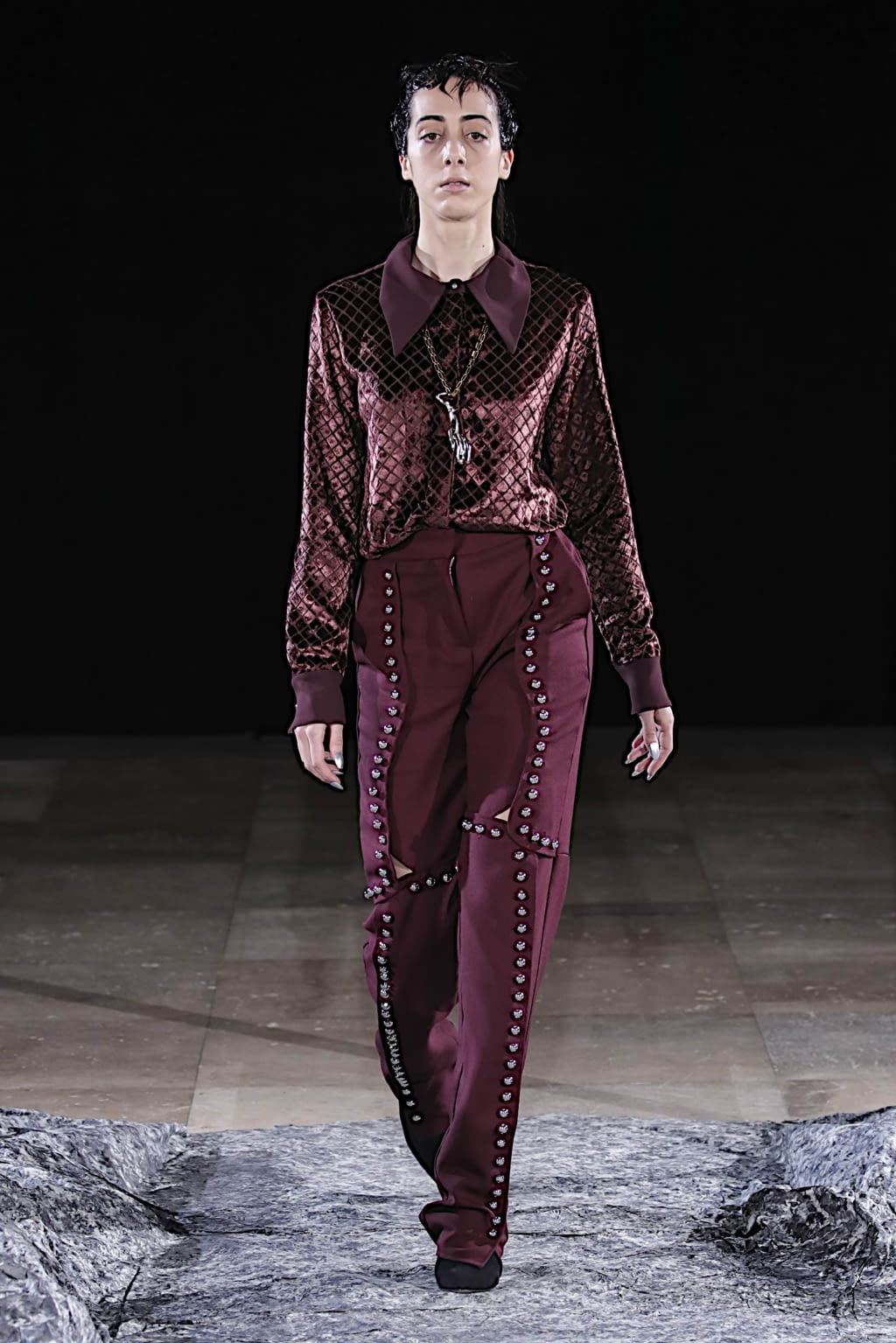 Fashion Week Paris Fall/Winter 2020 look 20 from the Mazarine collection womenswear