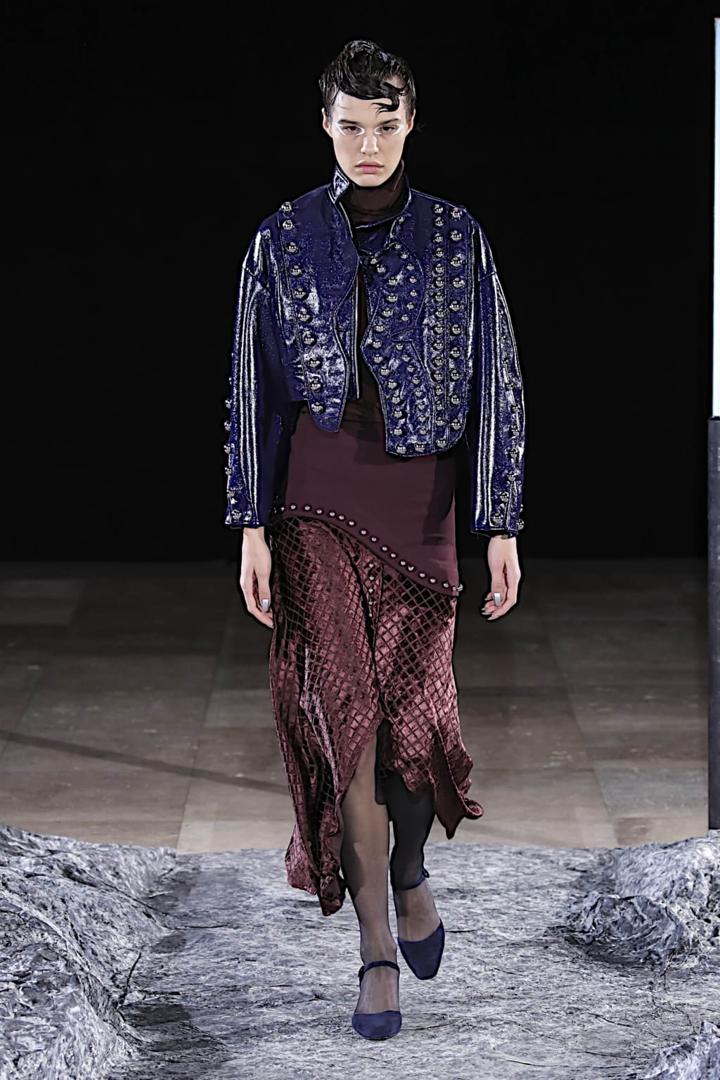 Fashion Week Paris Fall/Winter 2020 look 26 from the Mazarine collection womenswear