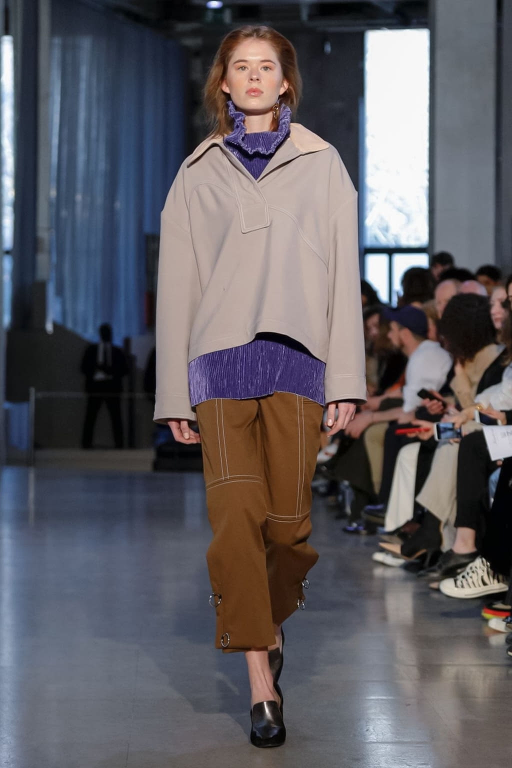 Fashion Week Paris Fall/Winter 2019 look 1 from the Mazarine collection 女装