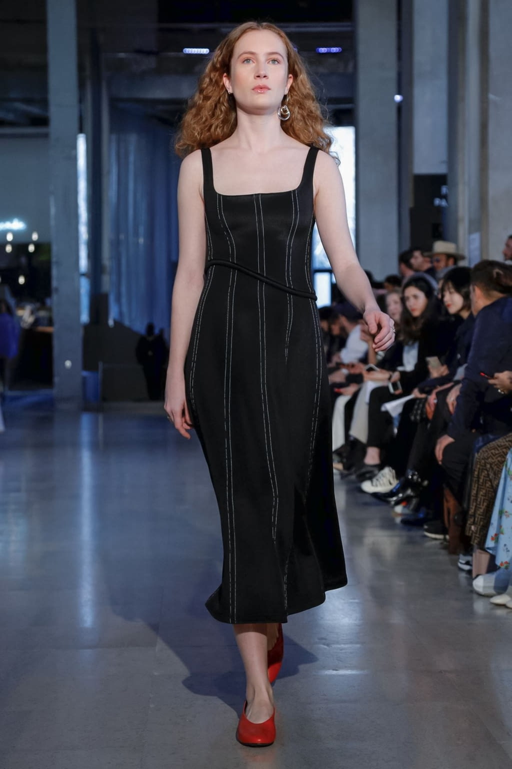 Fashion Week Paris Fall/Winter 2019 look 15 from the Mazarine collection 女装