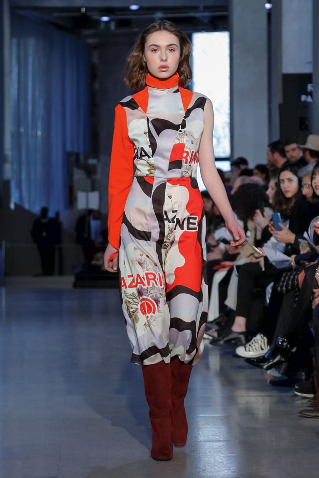 Fashion Week Paris Fall/Winter 2019 look 25 from the Mazarine collection womenswear