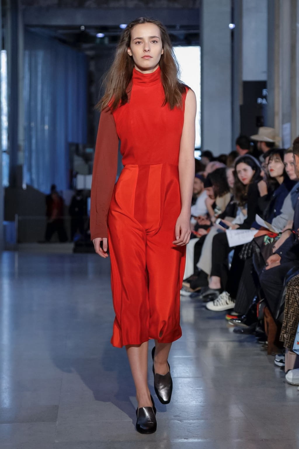 Fashion Week Paris Fall/Winter 2019 look 9 from the Mazarine collection 女装