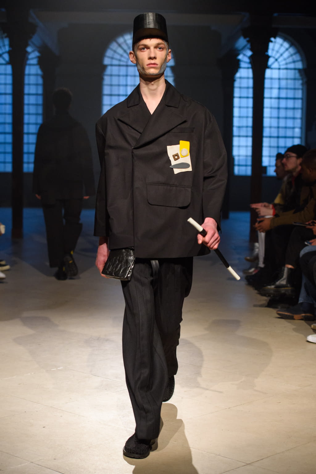 Fashion Week London Fall/Winter 2018 look 19 from the Tourne de Transmission collection menswear