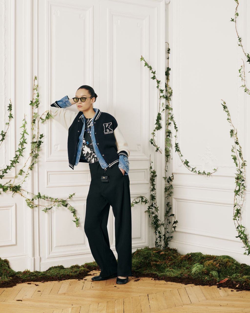 Fashion Week Paris Fall/Winter 2026 look 2 de la collection Maison Kitsuné womenswear