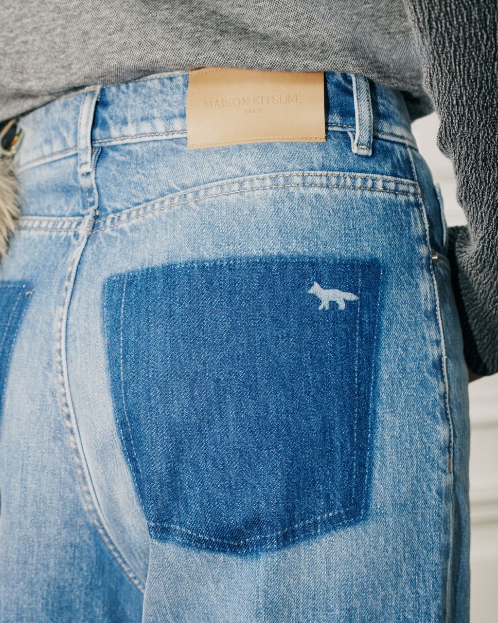 Fashion Week Paris Fall/Winter 2026 look 12 from the Maison Kitsuné collection 女装