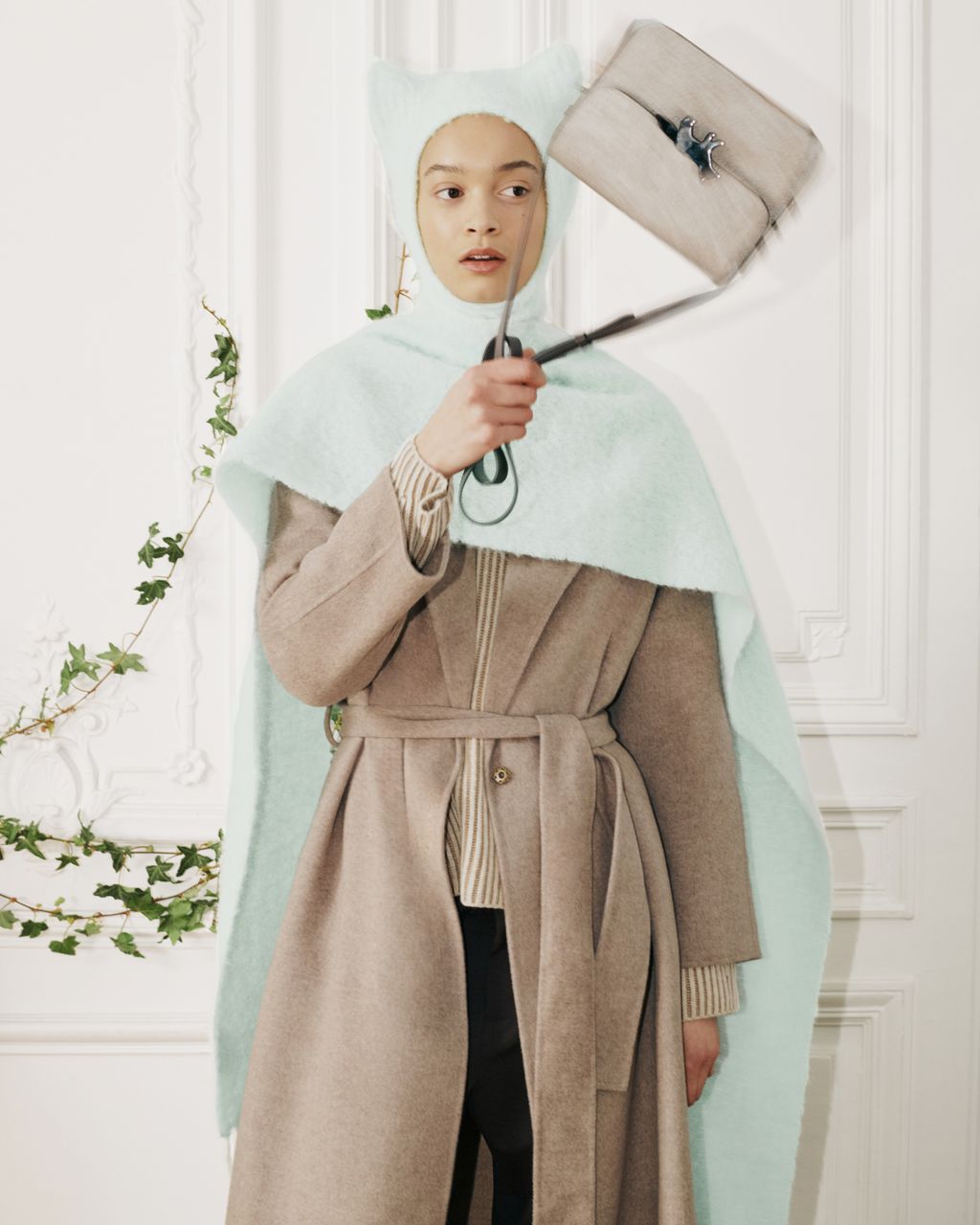 Fashion Week Paris Fall/Winter 2026 look 14 de la collection Maison Kitsuné womenswear