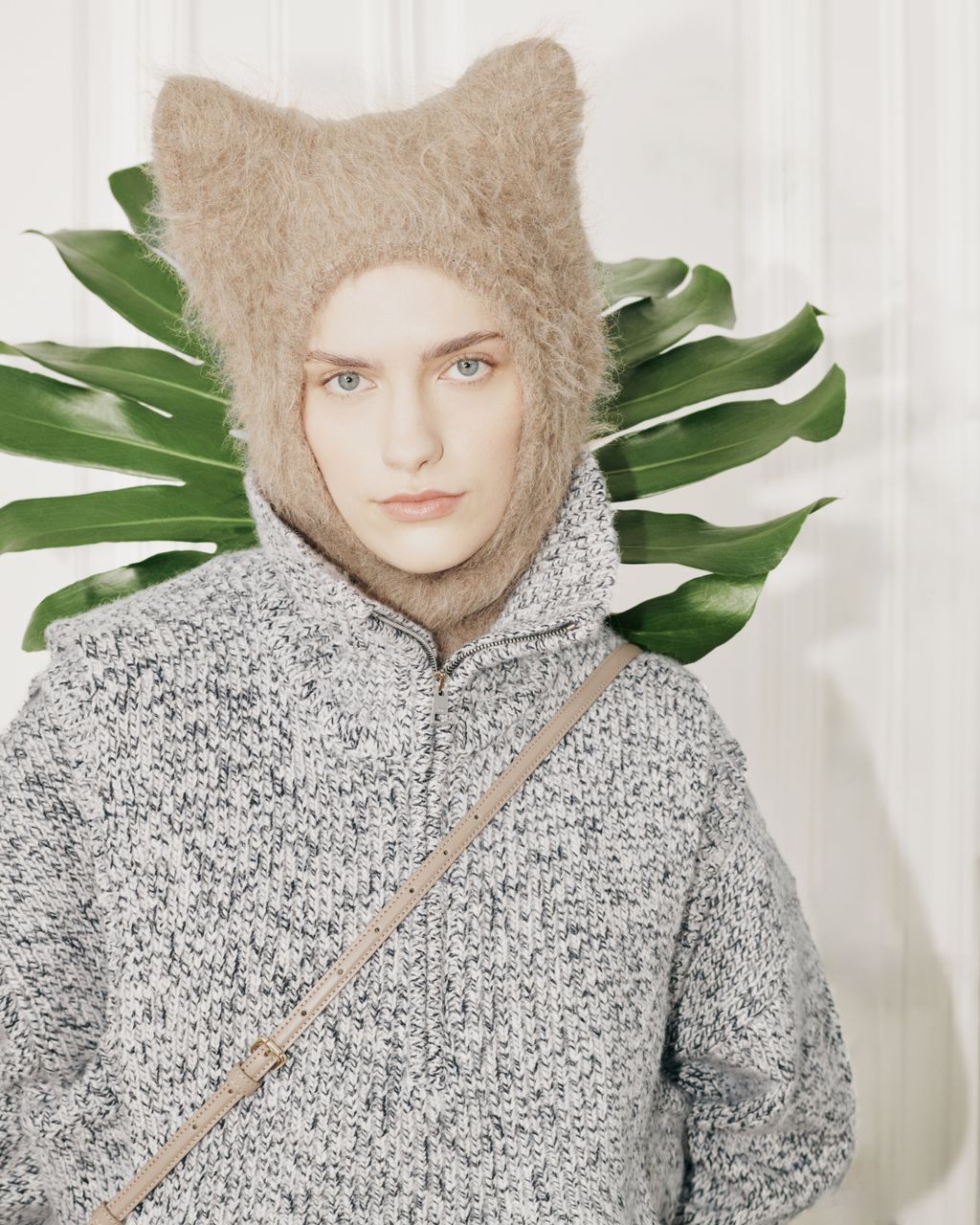 Fashion Week Paris Fall/Winter 2026 look 18 de la collection Maison Kitsuné womenswear