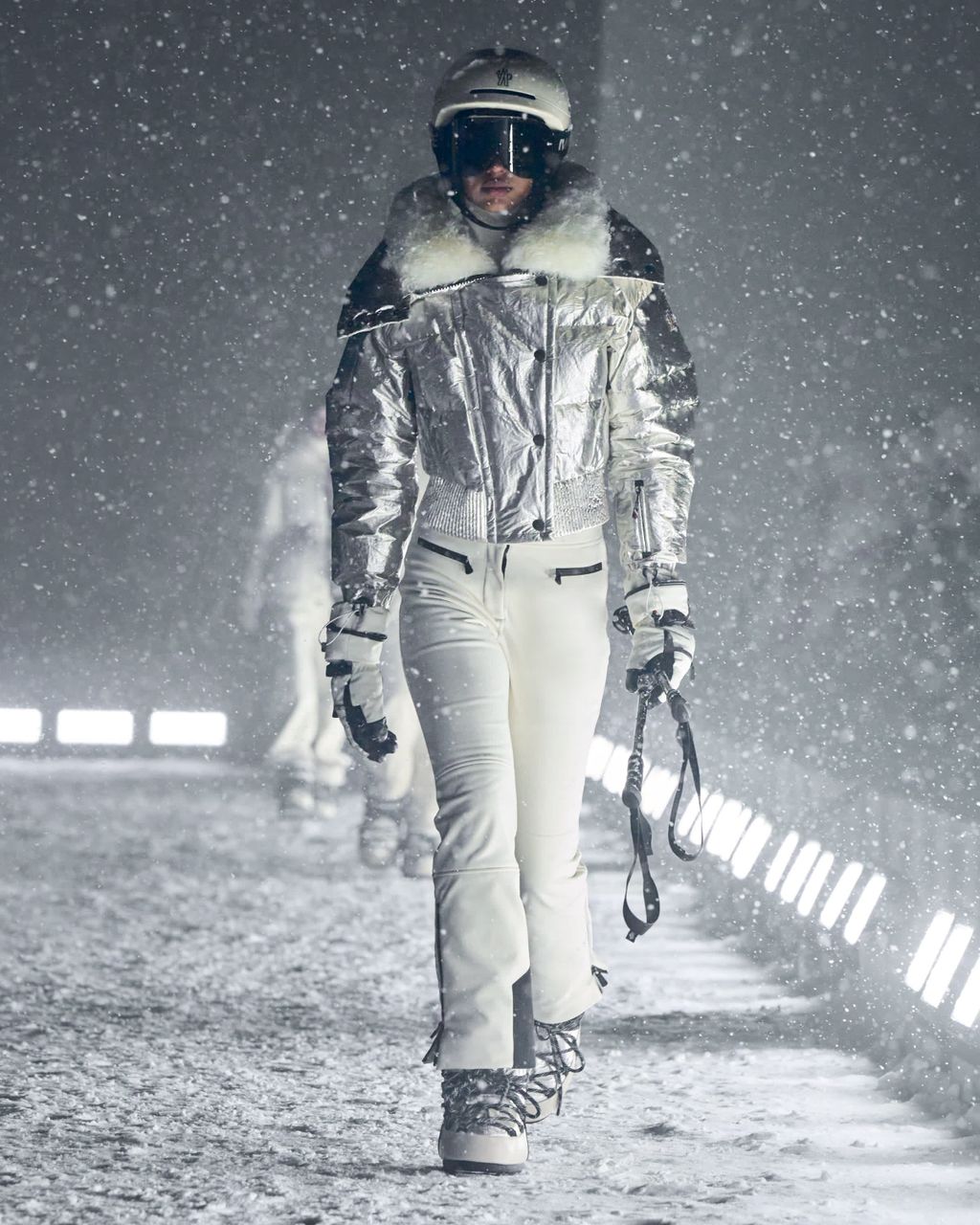 Fashion Week Milan Spring/Summer 2026 look 20 from the Moncler collection menswear