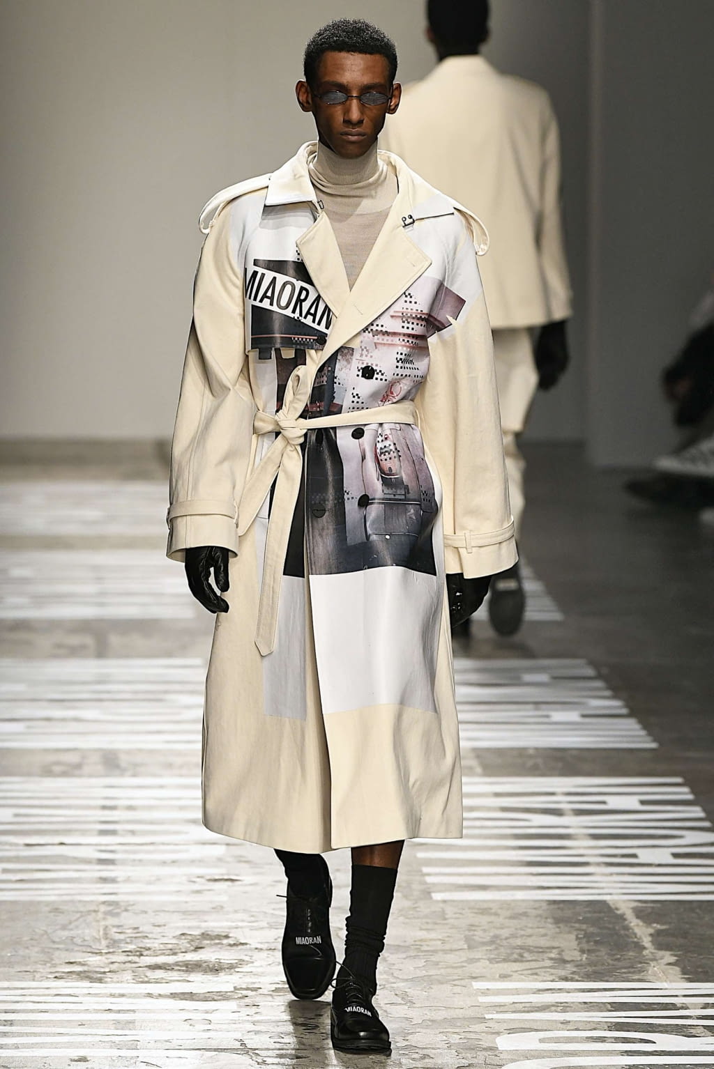 Fashion Week Milan Fall/Winter 2019 look 25 de la collection Miaoran menswear