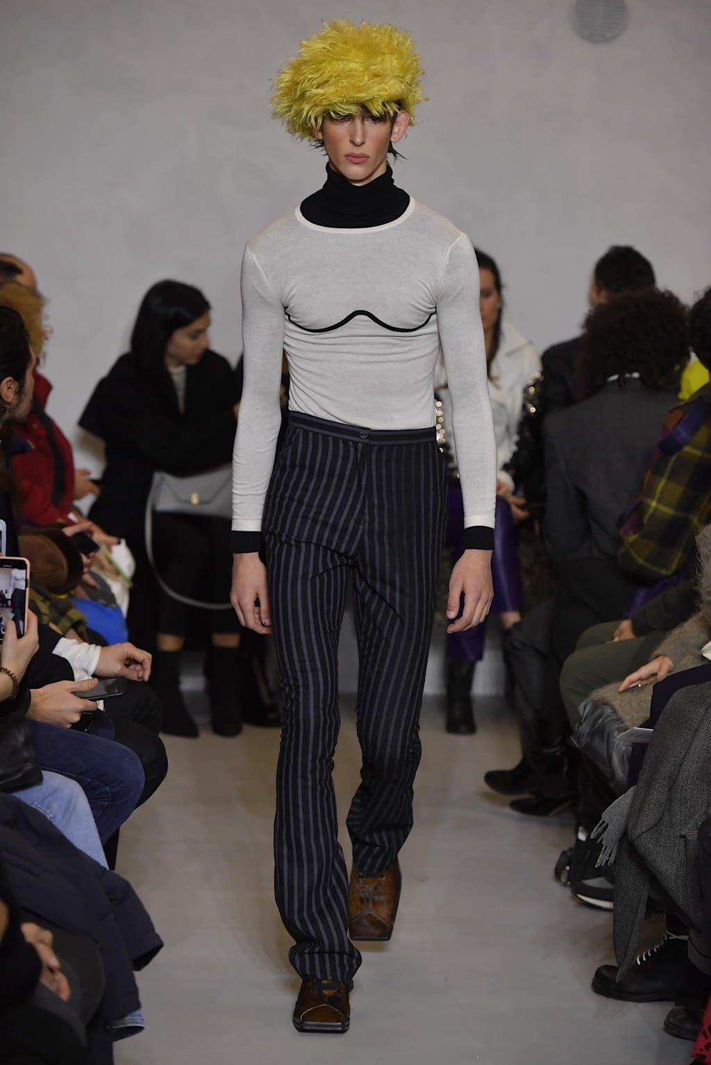 Fashion Week Milan Fall/Winter 2020 look 28 de la collection Miaoran menswear